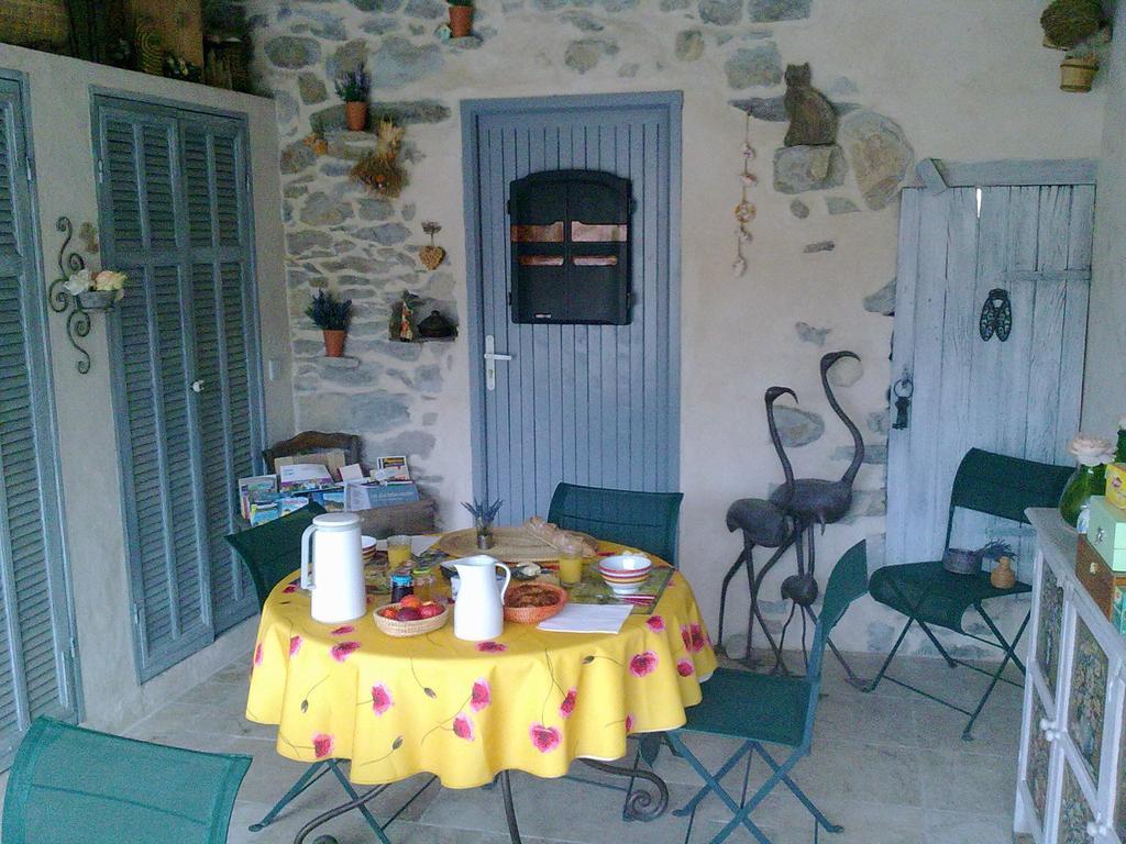 مبيت وإفطار لو كاستليت La Bastide Des Sources المظهر الخارجي الصورة