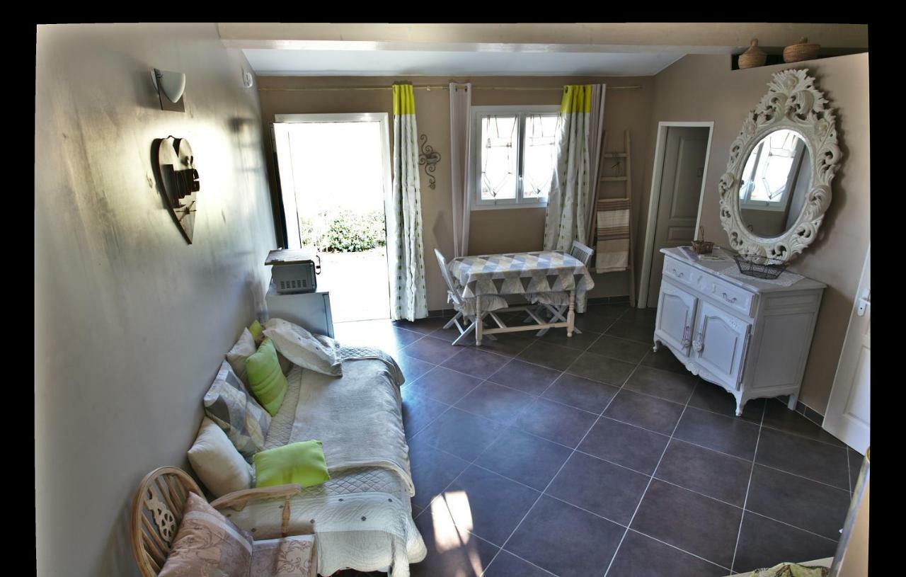 مبيت وإفطار لو كاستليت La Bastide Des Sources المظهر الخارجي الصورة